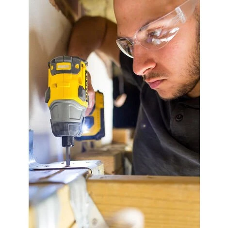 Stanley FMC647D2T Akku-Schlagschrauber Bürstenlos 18V - 2Ah 2 Akkus TSTAK-Koffer 7 Stanley FMC647D2T Akku-Schlagschrauber Bürstenlos 18V - 2Ah 2 Akkus TSTAK-Koffer – Bild 5